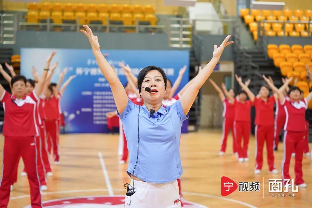 佳木斯快樂舞步10套b組_黑龍江佳木斯快樂舞步第二套_黑龍江佳木斯快樂舞步健身操