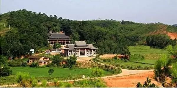 視頻心事廣場(chǎng)蓮舞32步_蓮的心事廣場(chǎng)舞視頻_廣場(chǎng)舞蓮的心事十六步