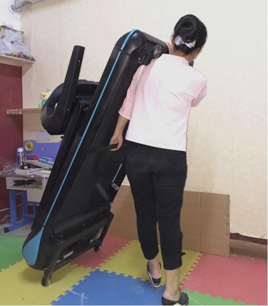 pg電子娛樂平臺 匯強(qiáng)i8跑步機(jī)評測：全折疊設(shè)計(jì)輕松收納 酷炫時(shí)尚