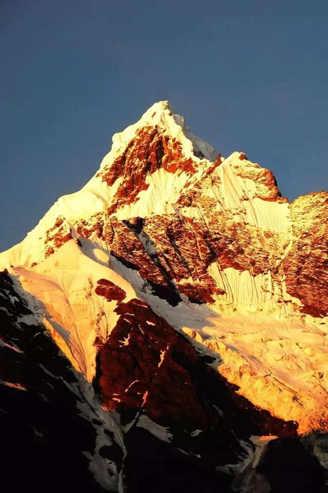 歐洲著名山峰_歐洲著名的一座山_歐洲最著名的山叫什么山