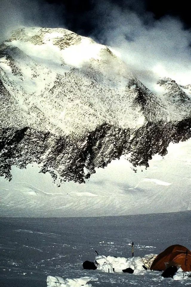 歐洲著名山峰_歐洲最著名的山叫什么山_歐洲著名的一座山