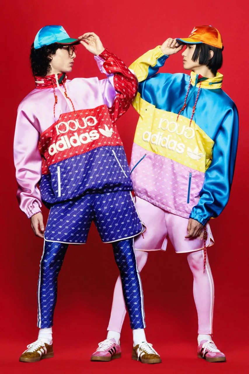 阿迪達(dá)斯運(yùn)動(dòng)手套_adidas健身手套_手套健身引體向上