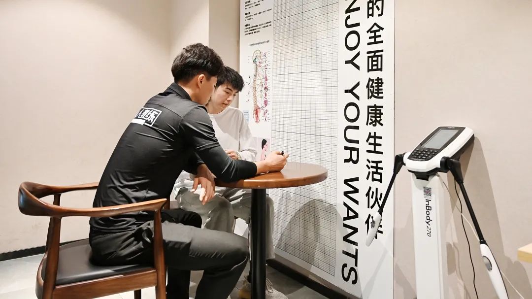 健身訓(xùn)練手套_健身運(yùn)動手套_新手健身手套