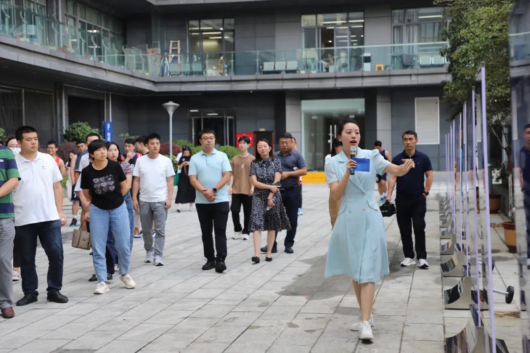 健身器材視頻全部鍛煉方法_綜合訓練器健身視頻_視頻健身app