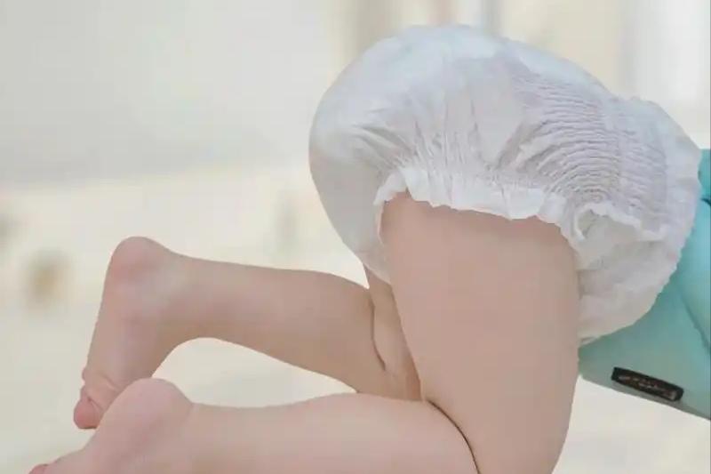 紙尿褲穿到幾歲合適_什么時候可以訓(xùn)練幼兒大小便_如何判斷孩子是否準(zhǔn)備好脫紙尿褲