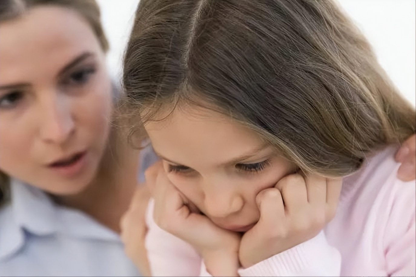 如何判斷孩子是否準(zhǔn)備好脫紙尿褲_什么時候可以訓(xùn)練幼兒大小便_紙尿褲什么時候脫合適