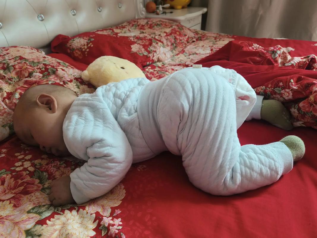 什么時候可以訓(xùn)練幼兒大小便_寶寶膀胱發(fā)育與紙尿褲依賴性研究_紙尿褲最佳戒除時間
