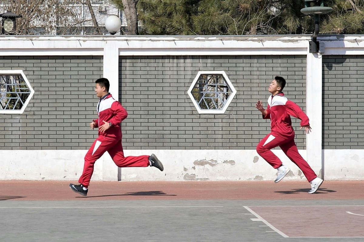 中長(zhǎng)跑的訓(xùn)練方法主要有_長(zhǎng)跑的訓(xùn)練_中長(zhǎng)跑訓(xùn)練手段