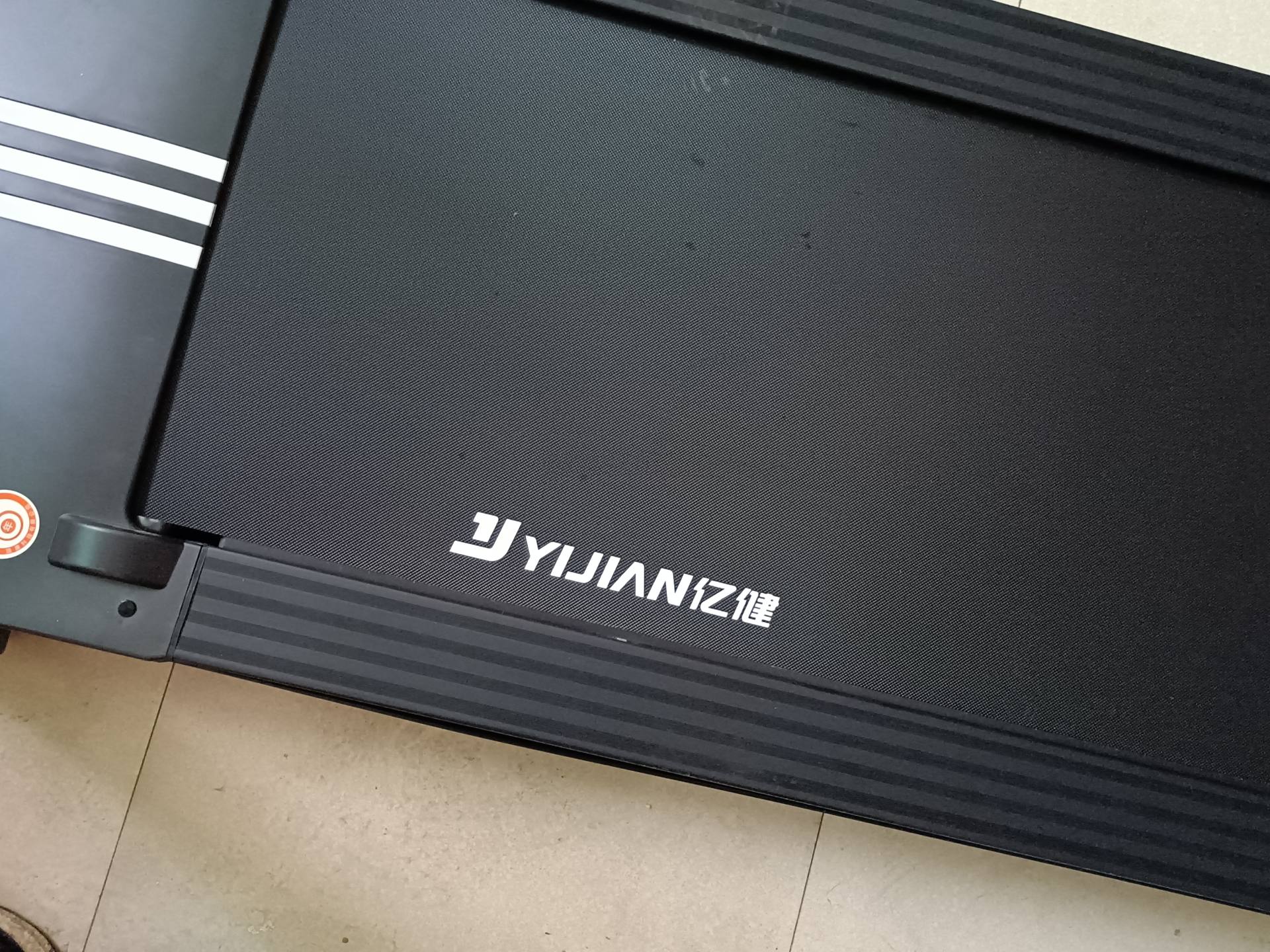 可折疊式跑步機(jī)選擇指南_什么牌子的家用跑步機(jī)好_華為HiLink億健Pro家用靜音折疊智能跑步機(jī)